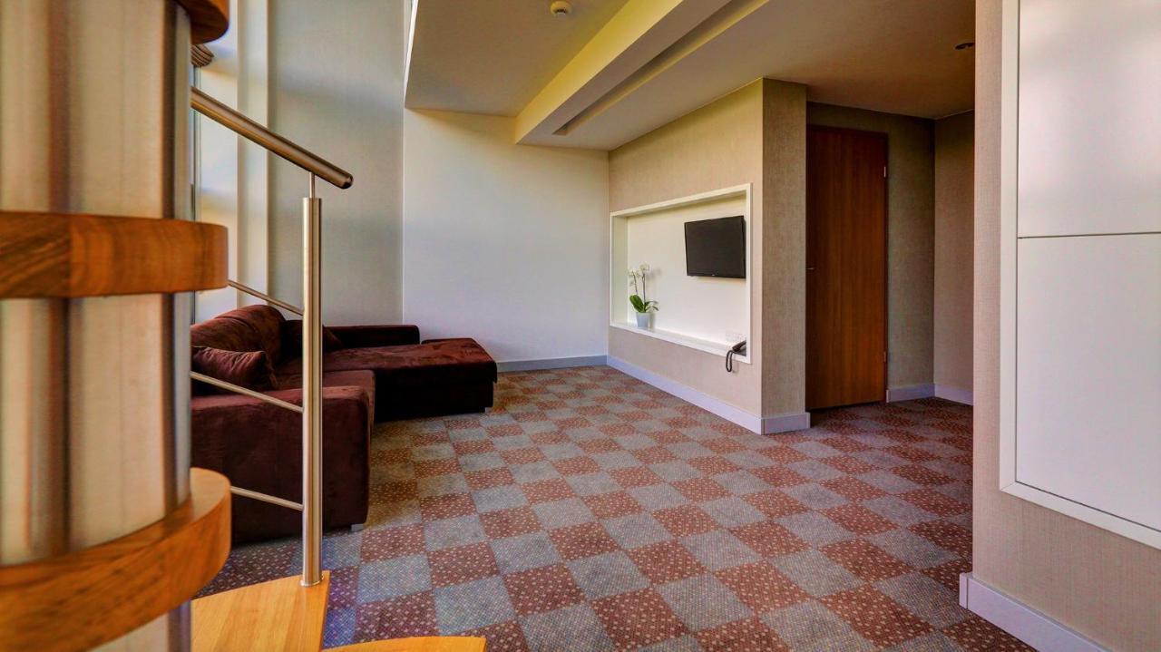אוסטרוני מורסקי Hotel Skal Medi Spa & Resort מראה חיצוני תמונה